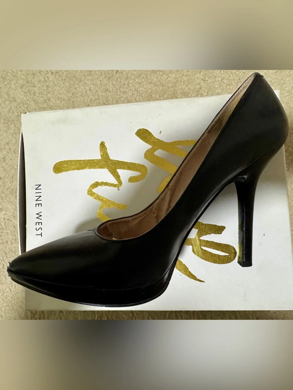Nine West Women's Black Pointed-Toe Pumps Size 9.5M